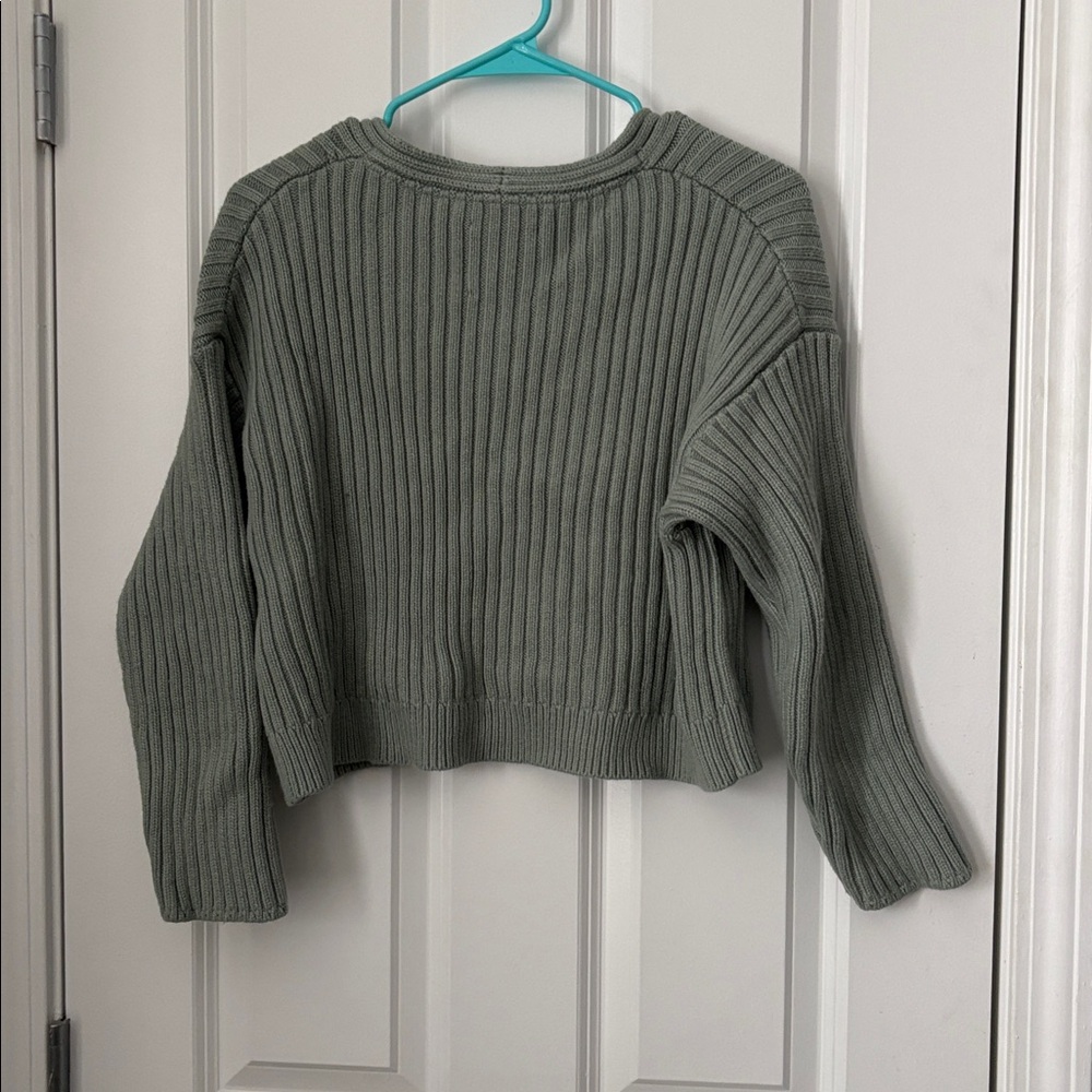 Abercrombie & Fitch Cropped Ribbed Sweater - Picture 3 of 3